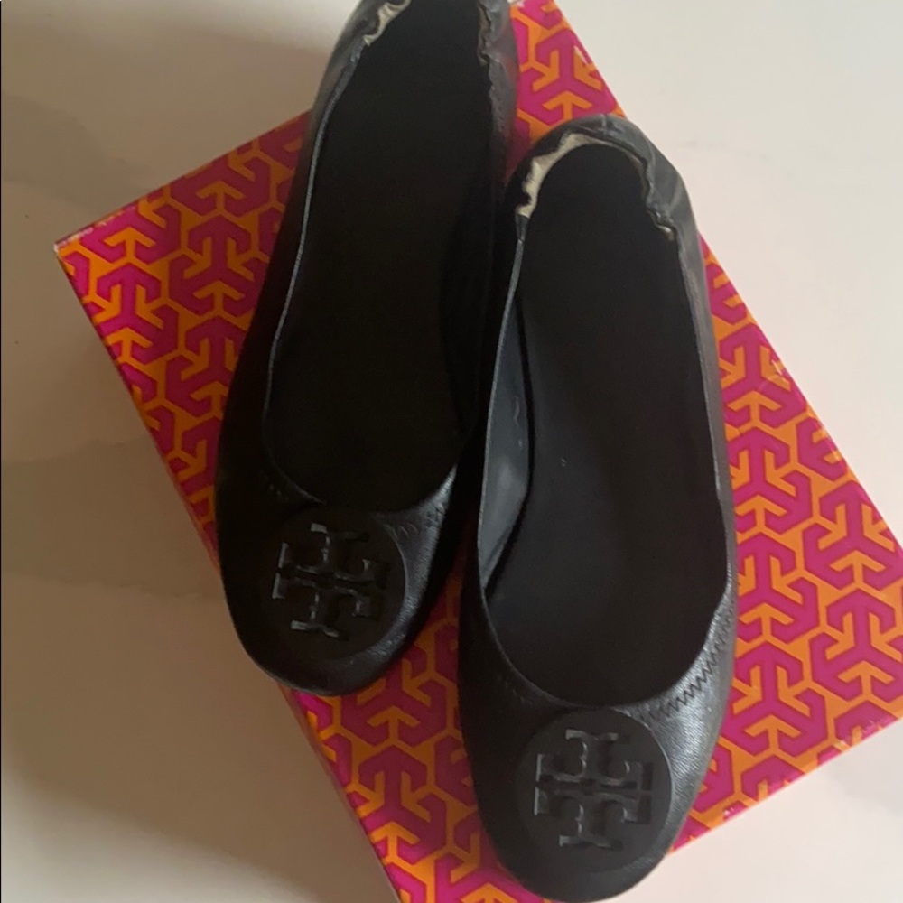 Tory Burch Minnie flats